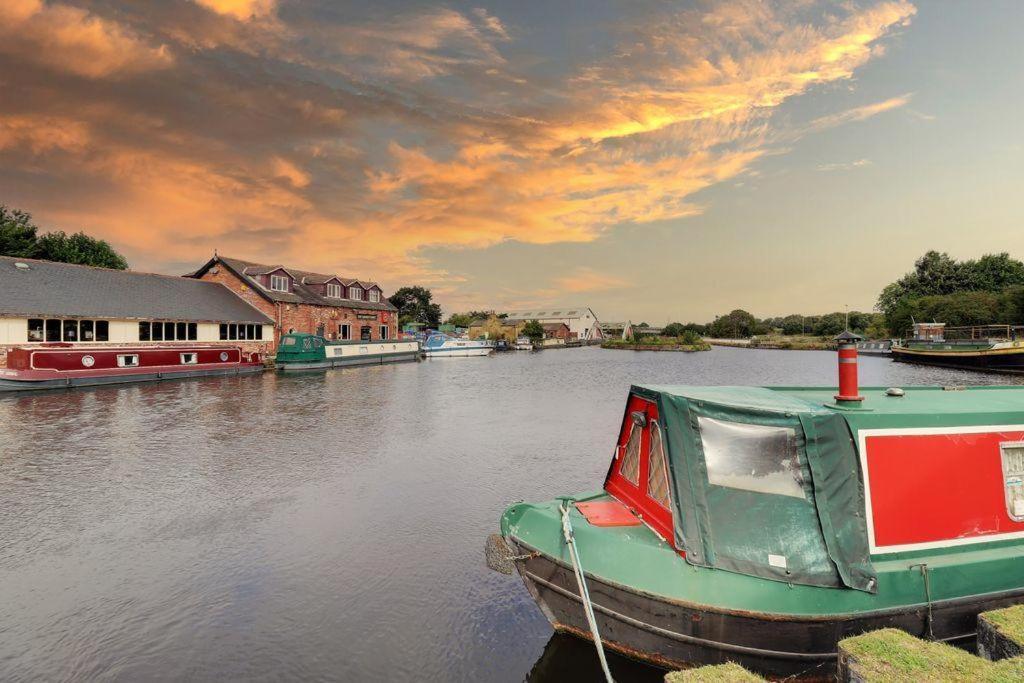 Canal Side Cottage Wakefield Stanley  Exterior foto